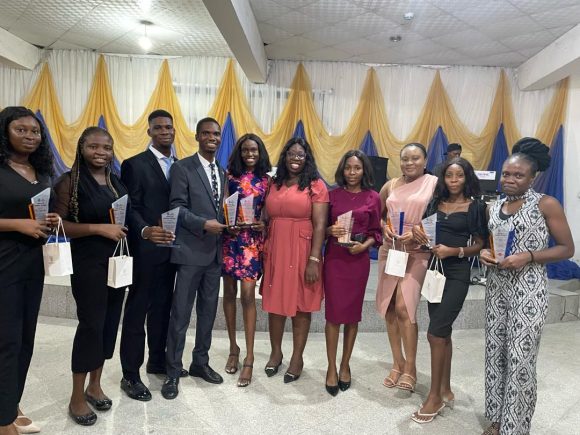 Afasule Foundation celebrates 10 first-class graduates from the University of Port Harcourt’s Animal and Environmental Biology Department.